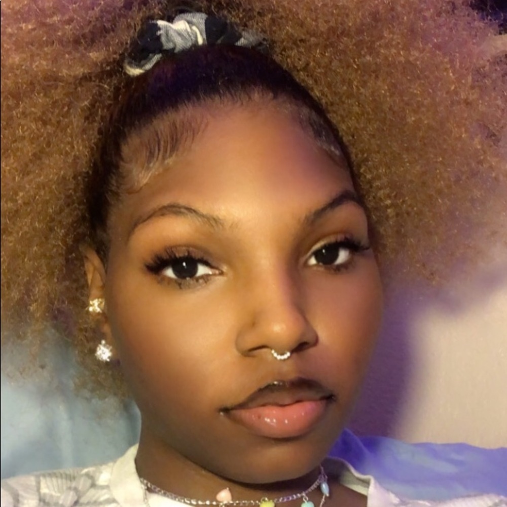 Meet your Posher, Jenean